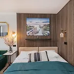 Unitapartments Rondo Onz 3-pokojowe W Centrum Warszawy 1-8 Osob Parking Metro Wifi Winda * وارسو