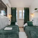 شقة Unitapartments Rondo Onz 3-pokojowe W Centrum Warszawy 1-8 Osob Parking Metro Wifi Winda *