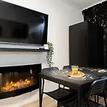 Unitapartments Rondo Onz 3-pokojowe W Centrum Warszawy 1-8 Osob Parking Metro Wifi Winda Apartment Warsaw