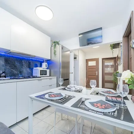 Apartamento Unitapartments Rondo Onz 3-pokojowe W Centrum Warszawy 1-8 Osób Parking Metro Wifi Winda *