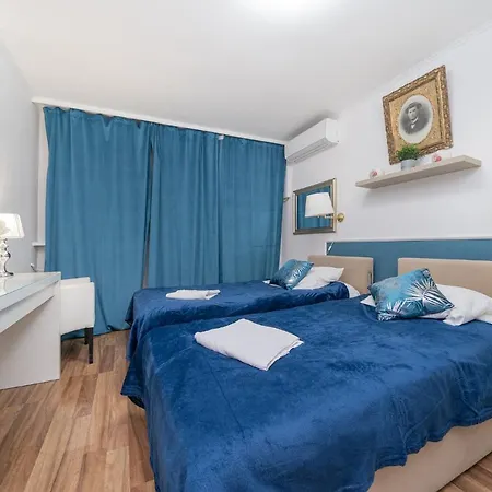 Unitapartaments Short Rent In By Metro Station Rondo Onz With 3bedrooms 23 * Warsaw