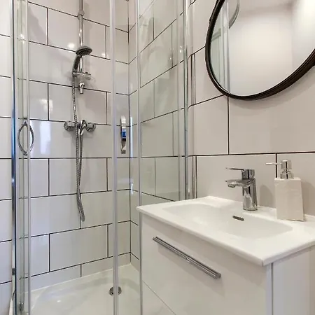 Daire Unitapartments Rondo Onz 3-pokojowe W Centrum Warszawy 1-8 Osob Parking Metro Wifi Winda