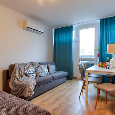 Apartment Unitapartaments Short Rent In By Metro Station Rondo Onz With 3bedrooms 23