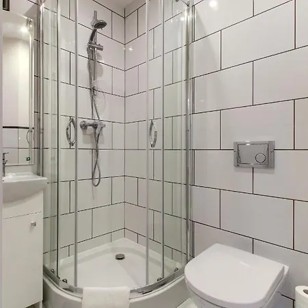 Unitapartaments Short Rent In By Metro Station Rondo Onz With 3bedrooms 23 Apartment Warsaw