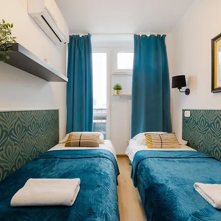 Unitapartments Rondo Onz 3-pokojowe W Centrum Warszawy 1-8 Osób Parking Metro Wifi Winda *