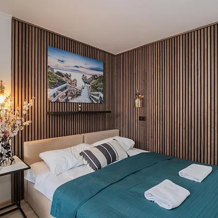 Unitapartments Rondo Onz 3-pokojowe W Centrum Warszawy 1-8 Osob Parking Metro Wifi Winda Daire Varşova