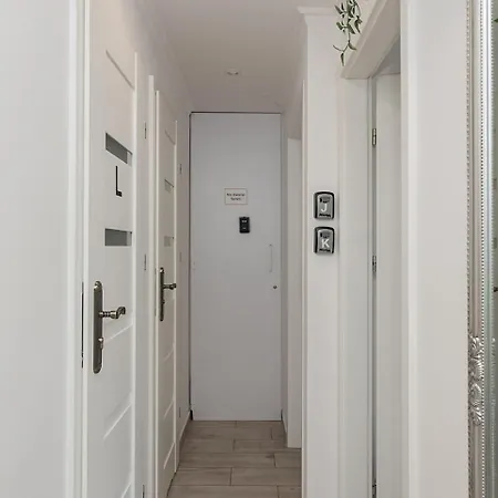 Unitapartments Rondo Onz 3-pokojowe W Centrum Warszawy 1-8 Osob Parking Metro Wifi Winda Warszawa