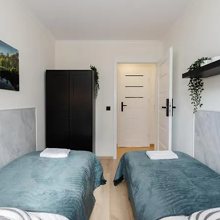 Unitapartments Rondo Onz 3-pokojowe W Centrum Warszawy 1-8 Osob Parking Metro Wifi Winda Lägenhet