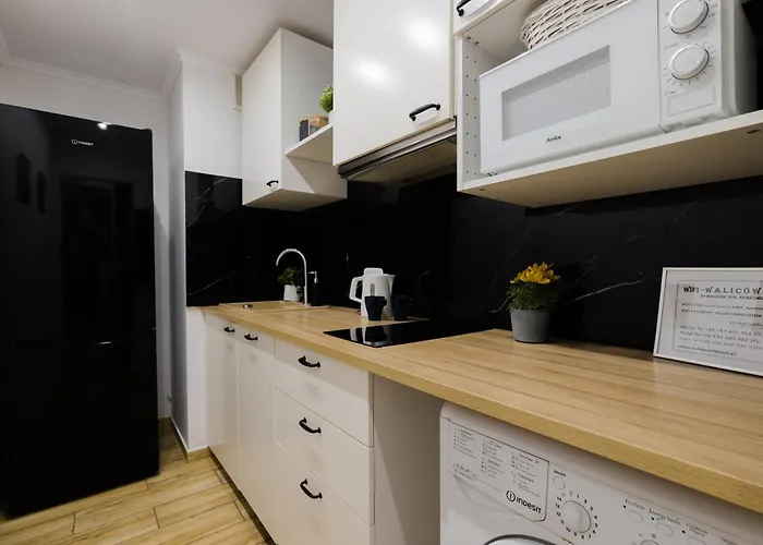 Unitapartments Rondo Onz 3-pokojowe W Centrum Warszawy 1-8 Osob Parking Metro Wifi Winda Apartment