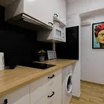 Unitapartments Rondo Onz 3-pokojowe W Centrum Warszawy 1-8 Osob Parking Metro Wifi Winda Апартаменты *
