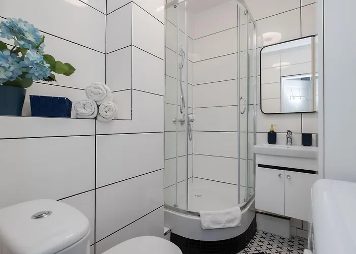 Unitapartments Rondo Onz 3-pokojowe W Centrum Warszawy 1-8 Osob Parking Metro Wifi Winda *