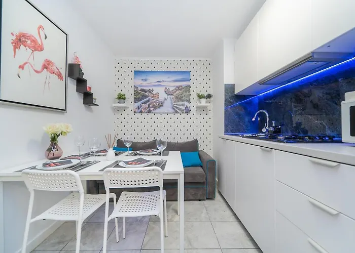 Unitapartments Rondo Onz 3-pokojowe W Centrum Warszawy 1-8 Osob Parking Metro Wifi Winda وارسو