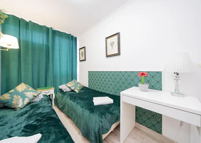 Unitapartments Rondo Onz 3-pokojowe W Centrum Warszawy 1-8 Osob Parking Metro Wifi Winda *