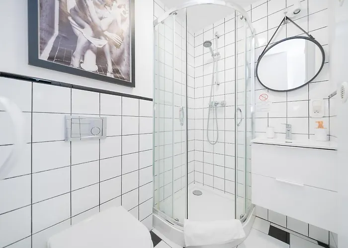 Unitapartments Rondo Onz 3-pokojowe W Centrum Warszawy 1-8 Osob Parking Metro Wifi Winda شقة