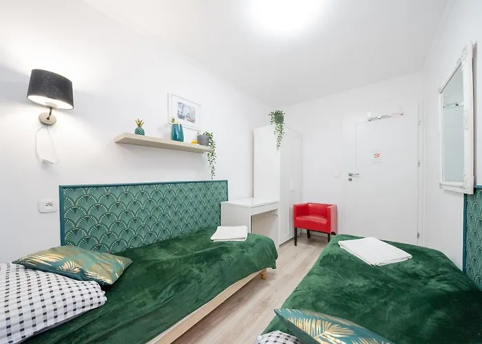 شقة Unitapartments Rondo Onz 3-pokojowe W Centrum Warszawy 1-8 Osob Parking Metro Wifi Winda وارسو