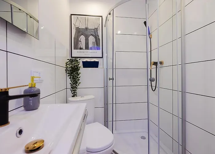 شقة Unitapartments Rondo Onz 3-pokojowe W Centrum Warszawy 1-8 Osob Parking Metro Wifi Winda وارسو