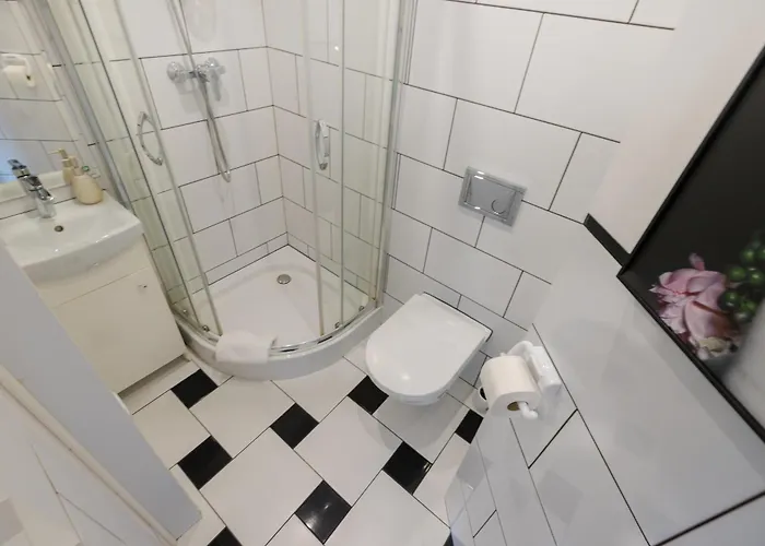 Unitapartments Rondo Onz 3-pokojowe W Centrum Warszawy 1-8 Osob Parking Metro Wifi Winda شقة *