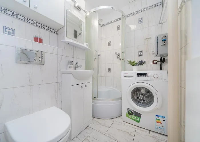 Unitapartments Rondo Onz 3-pokojowe W Centrum Warszawy 1-8 Osob Parking Metro Wifi Winda شقة