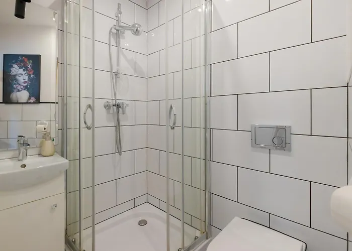 Unitapartments Rondo Onz 3-pokojowe W Centrum Warszawy 1-8 Osob Parking Metro Wifi Winda