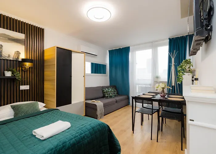 شقة Unitapartments Rondo Onz 3-pokojowe W Centrum Warszawy 1-8 Osob Parking Metro Wifi Winda