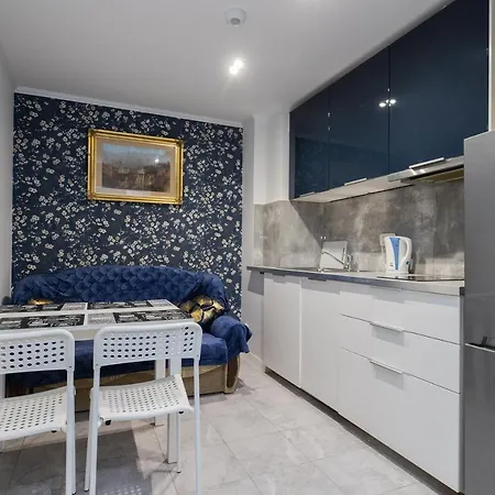 Apartment Unitapartments Rondo Onz 3-pokojowe W Centrum Warszawy 1-8 Osob Parking Metro Wifi Winda Warschau