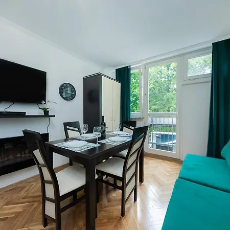 Unitapartments Rondo Onz 3-pokojowe W Centrum Warszawy 1-8 Osob Parking Metro Wifi Winda