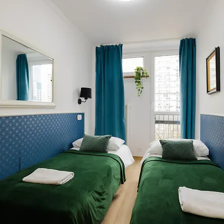 Apartment Unitapartments Rondo Onz 3-pokojowe W Centrum Warszawy 1-8 Osob Parking Metro Wifi Winda Warschau