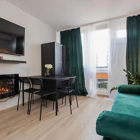 Unitapartments Rondo Onz 3-pokojowe W Centrum Warszawy 1-8 Osob Parking Metro Wifi Winda Апартаменты Варшава