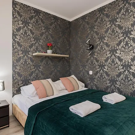 Unitapartments Rondo Onz 3-pokojowe W Centrum Warszawy 1-8 Osob Parking Metro Wifi Winda *