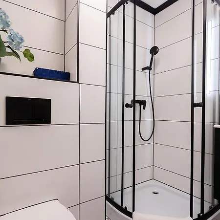 Апартаменты Unitapartments Rondo Onz 3-pokojowe W Centrum Warszawy 1-8 Osob Parking Metro Wifi Winda